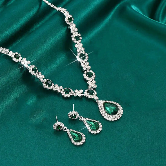 Fashionable Crystal Jewelry Necklace Earring Set Luxury Premium Pendant Necklace Water Drop Inlaid Zircon Dangle Earrings Women